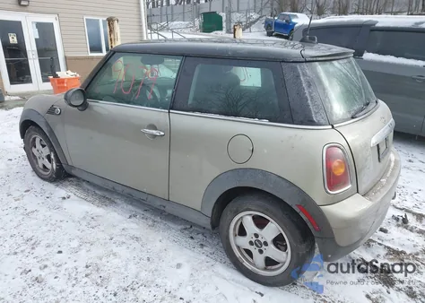 2010 Mini Cooper from USA, damaged, VIN WMWMF3C51ATZ65391